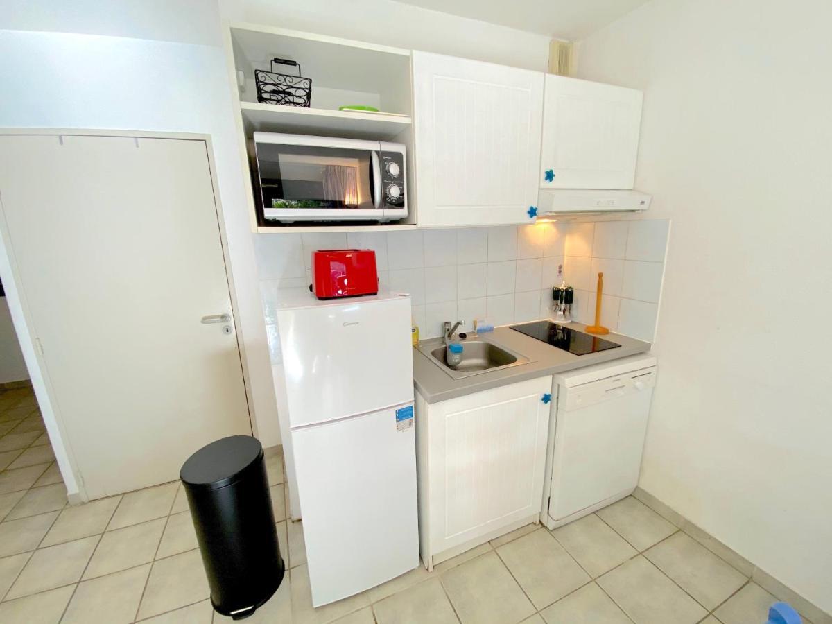 ساناري سور مير Appartement Avec Piscine A 5Min De La Plage المظهر الخارجي الصورة